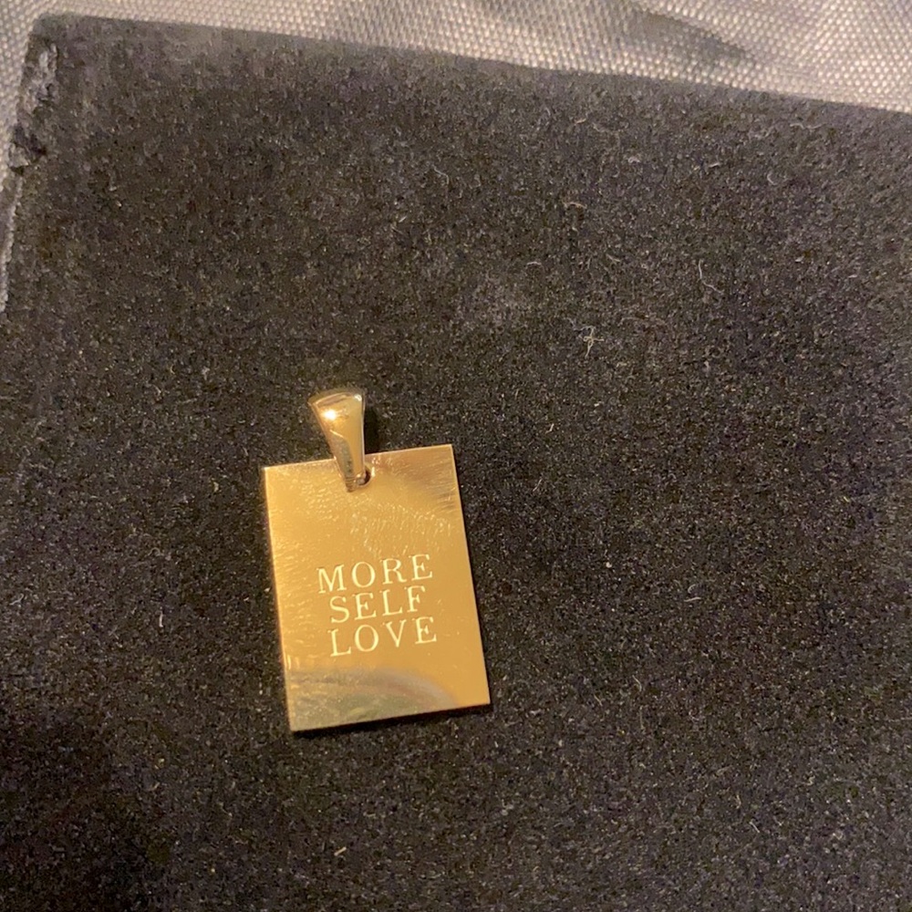Good pendent